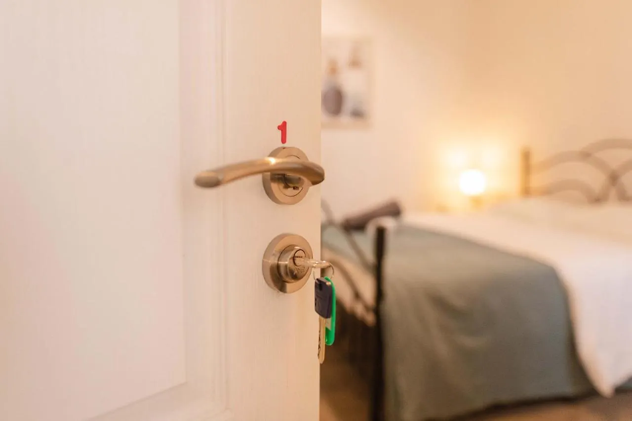 Apartment Carrer De Joan Barcelona 0*,  Spanien